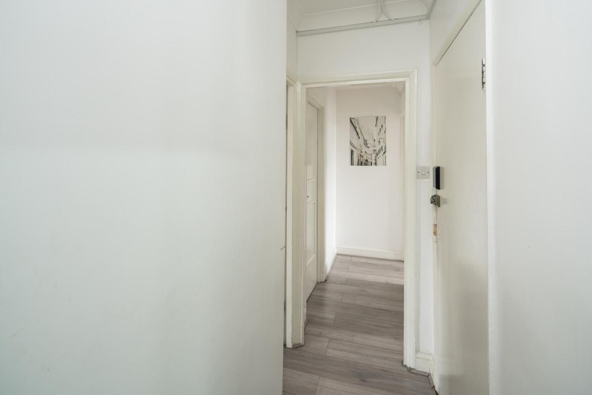 לונדון Private Double Room Shared Bathroom Near City Centre מראה חיצוני תמונה